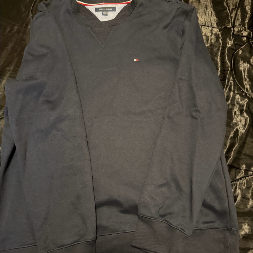 Tommy Hilfiger Navy Sweatshirt